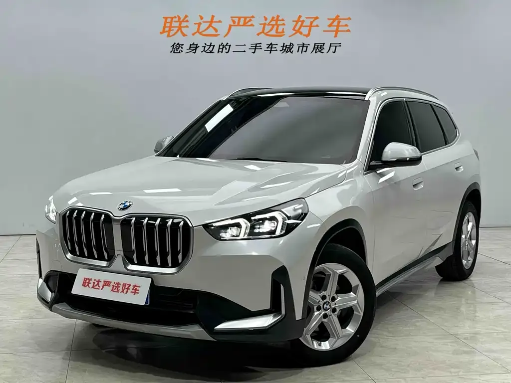 BMW X1 — фото 1