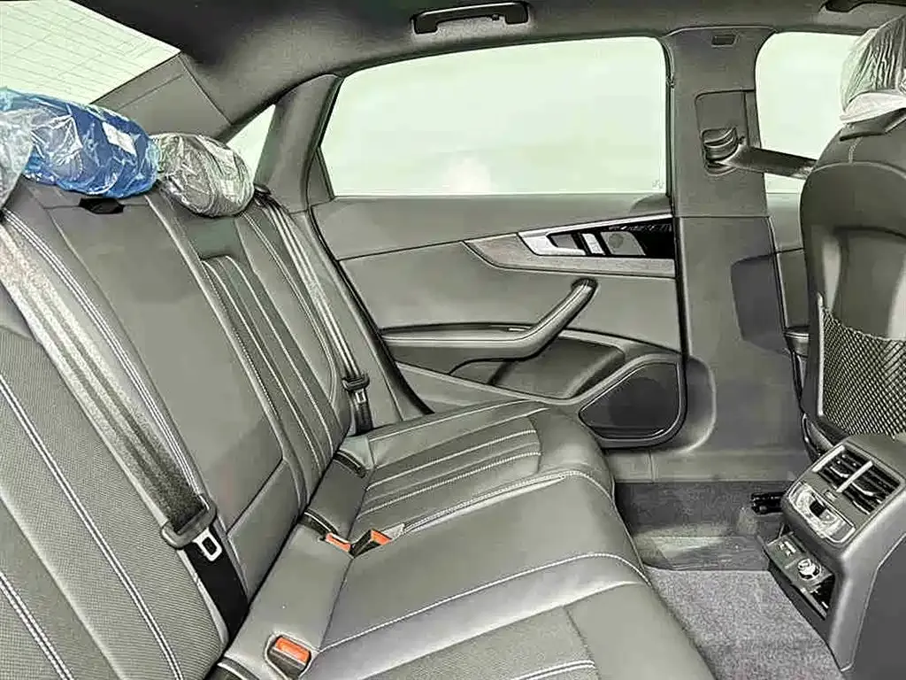 Audi A4L 2025 из CN, фото 6