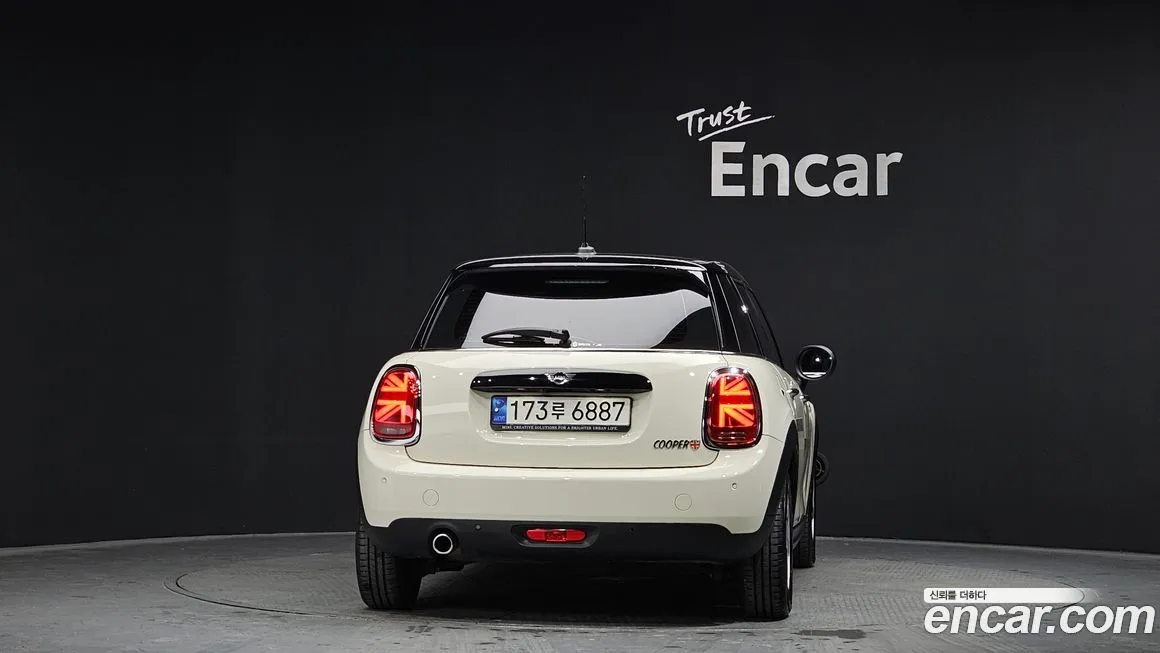 Mini Cooper 2021 из KR, фото 2