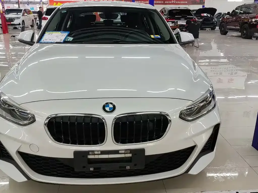 BMW 1 Series 2021 из CN, фото 2