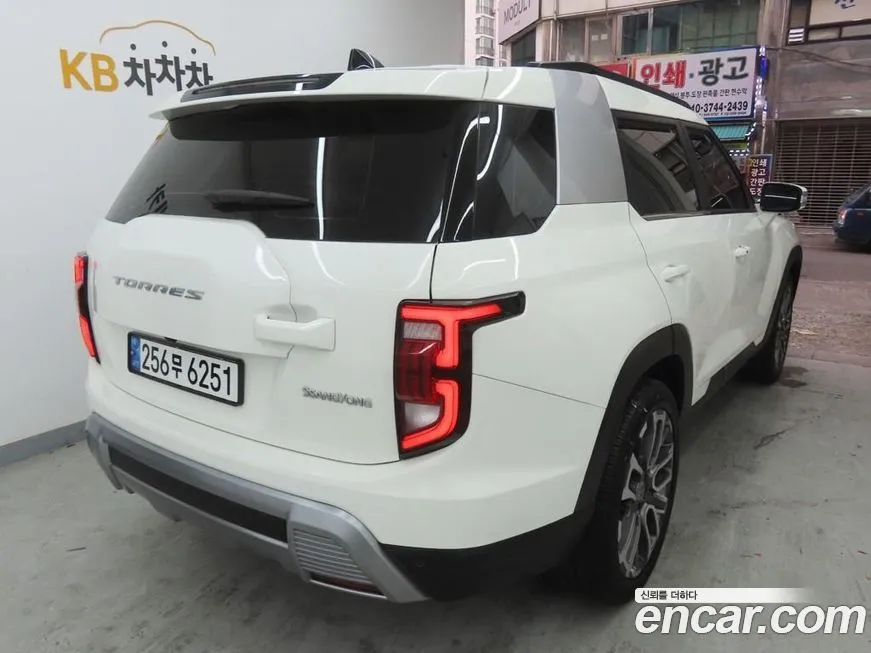 KG Mobility (Ssangyong) Torres — фото 4