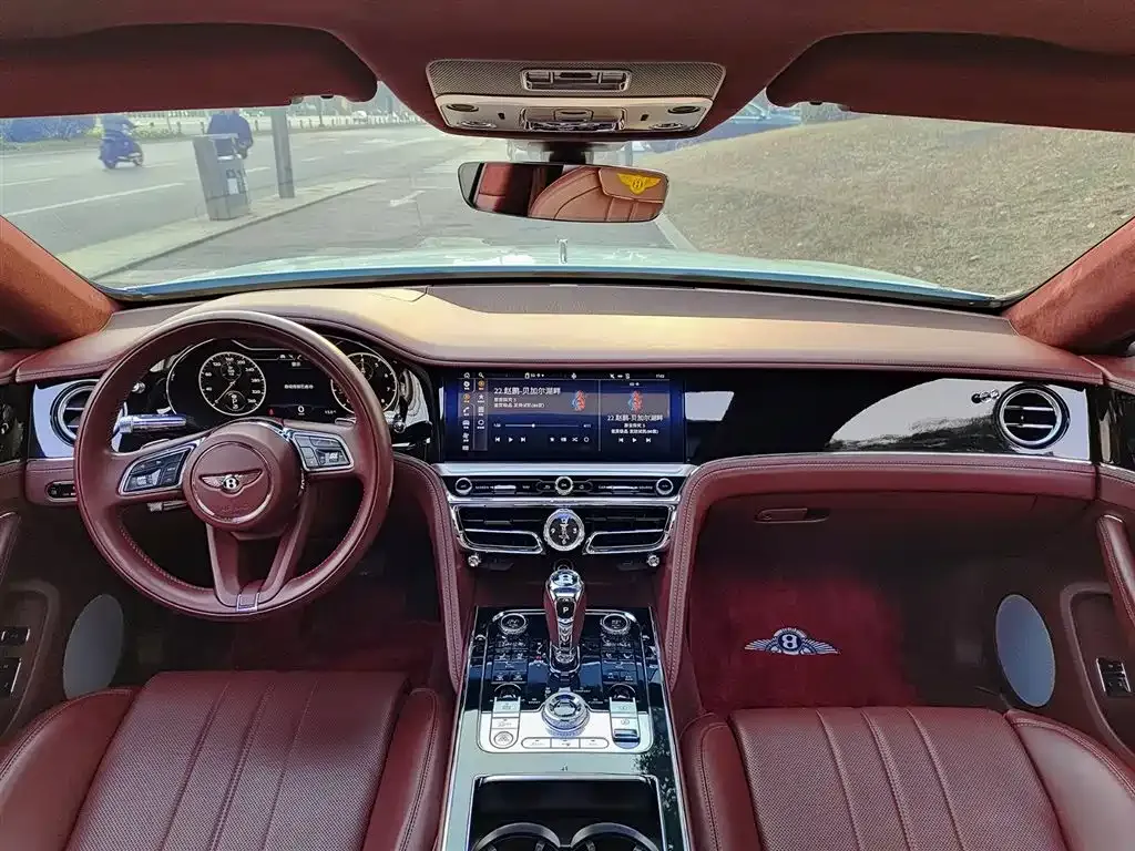 Bentley Flying Spur 2023 из CN, фото 5