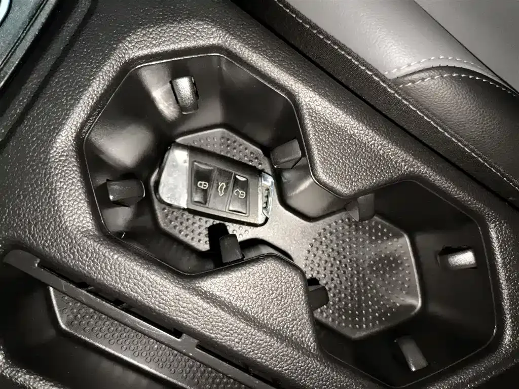 Volkswagen Lavida 2024 из CN, фото 9
