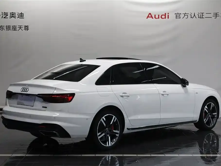 Audi A4L 2022 из CN, фото 9