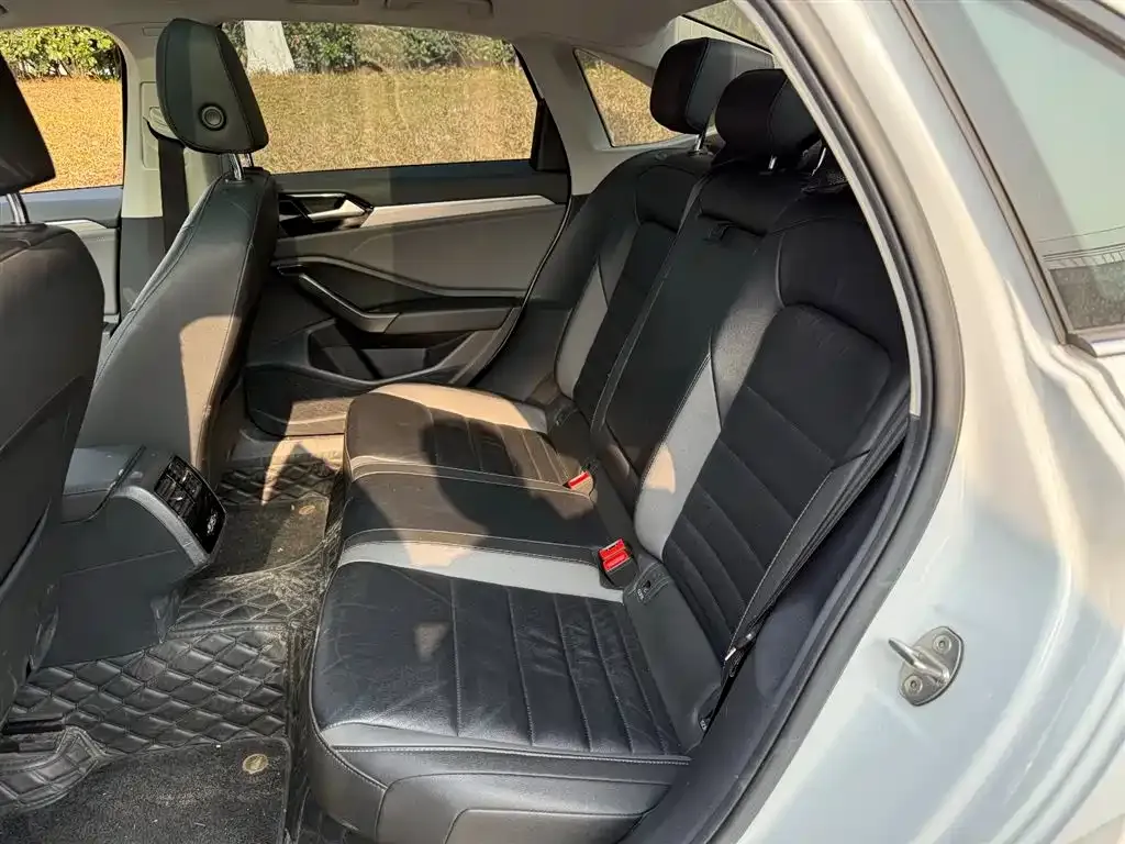 Volkswagen Sagitar 2021 из CN, фото 8