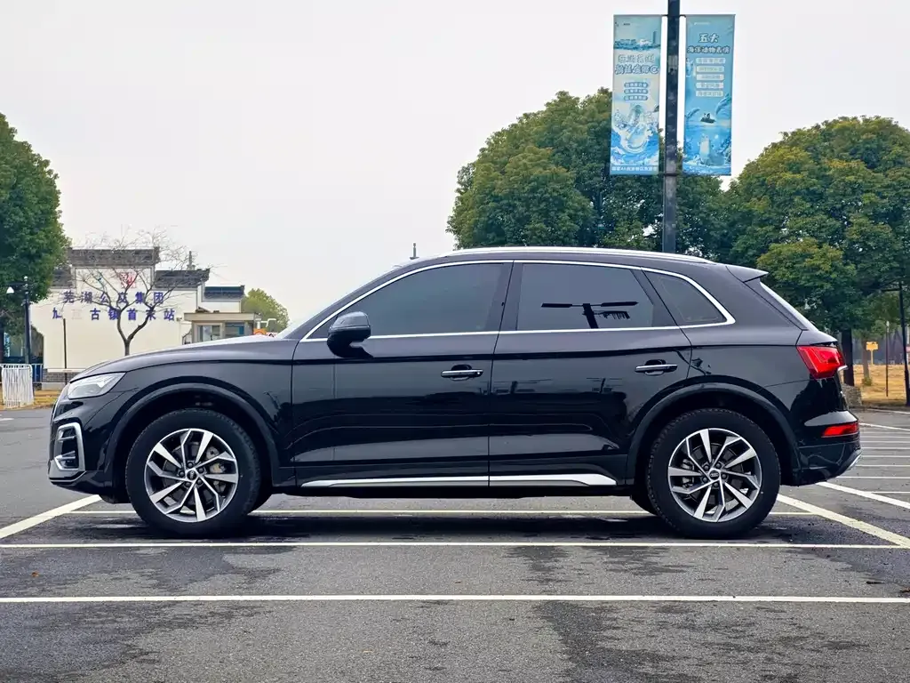 Audi Q5L 2022 из CN, фото 5