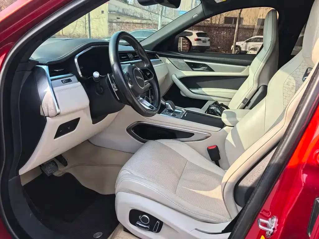 Jaguar F-PACE 2022 из CN, фото 4