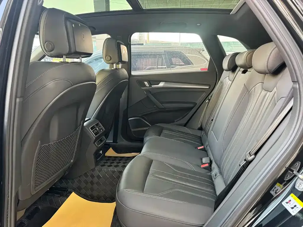 Audi Q5L 2023 из CN, фото 7