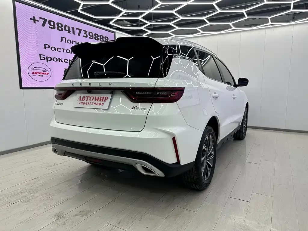 Geely Vision X6 — фото 10