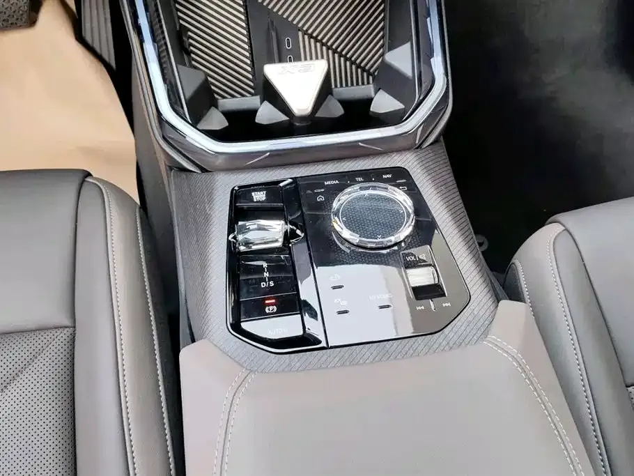 BMW X3 — фото 9
