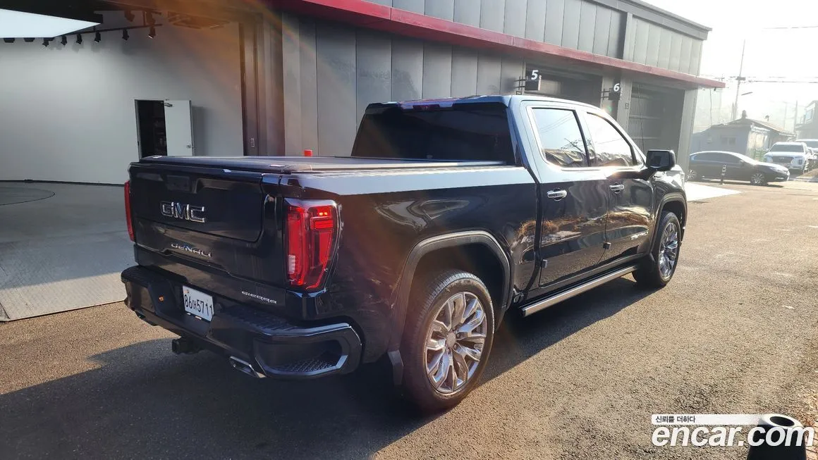 GMC Sierra 2023 из KR, фото 10