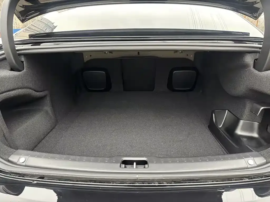 Volvo S90 PHEV 2024 из CN, фото 6