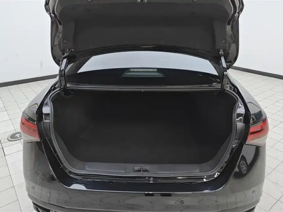 Nissan Sylphy 2025 из CN, фото 2