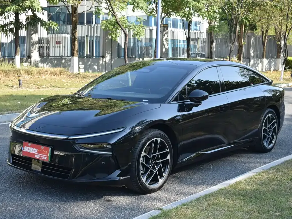 XPeng P7+ — фото 1
