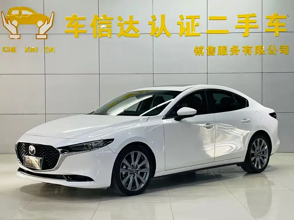 Mazda 3 Axela — фото 1