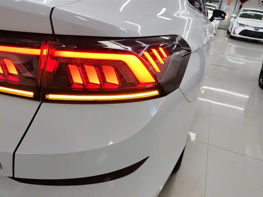 Volkswagen Lamando 2024 из CN, фото 4