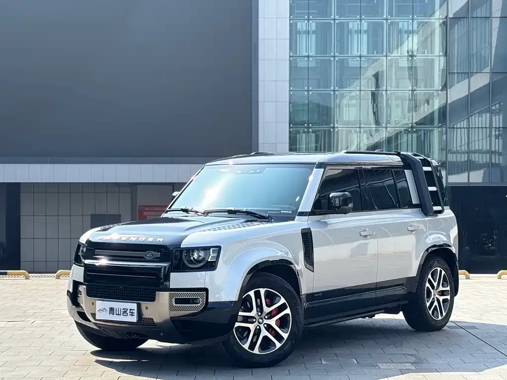 Land Rover Defender — фото 1