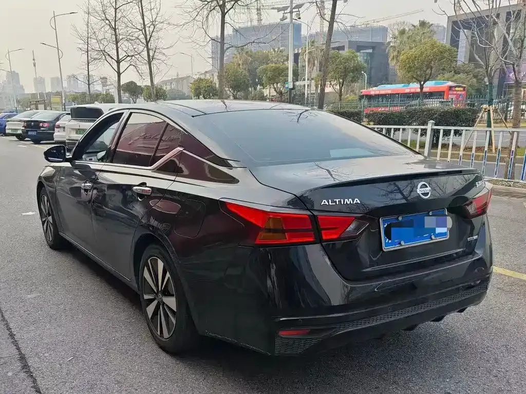 Nissan Teana 2023 из CN, фото 4