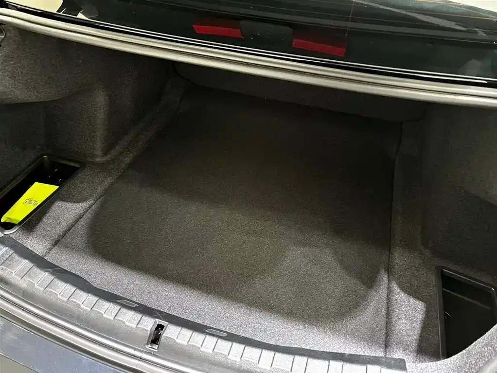 BMW 3 Series 2021 из CN, фото 2