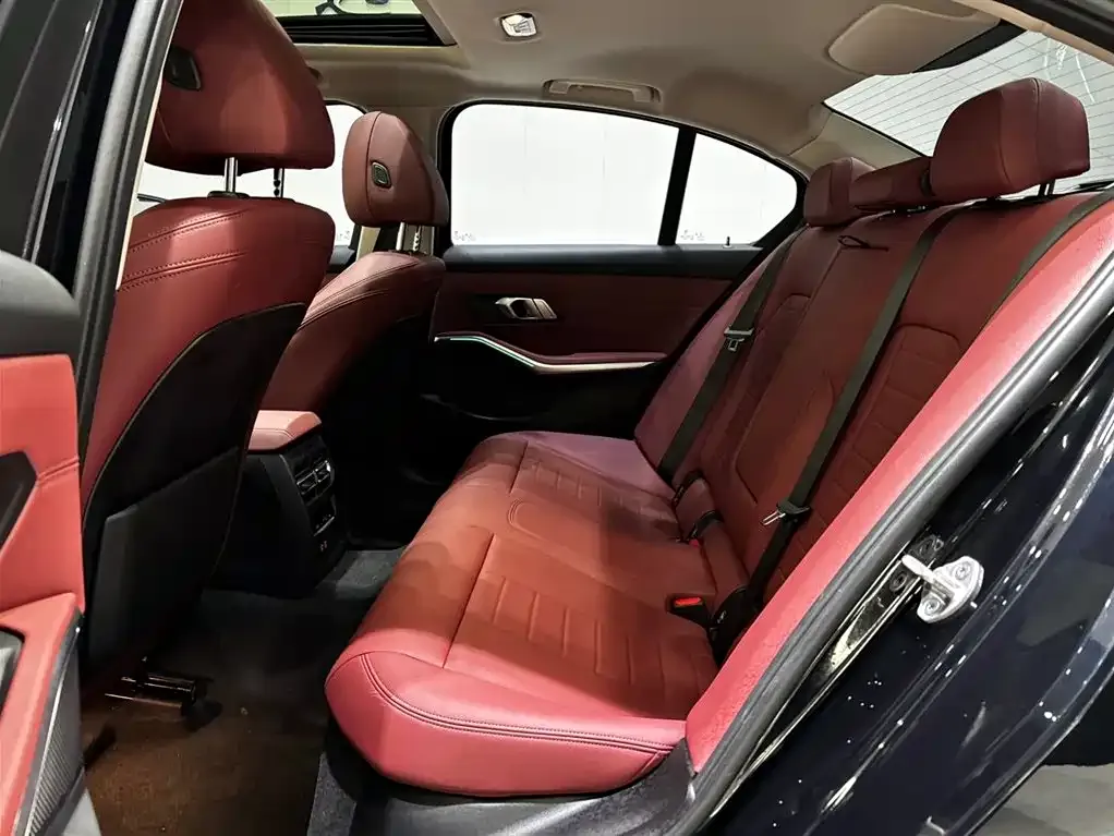 BMW 3 Series 2021 из CN, фото 8