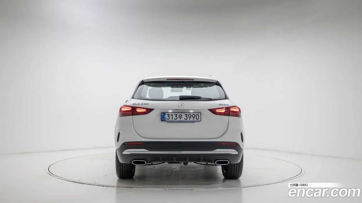Mercedes-Benz GLA-Class — фото 4