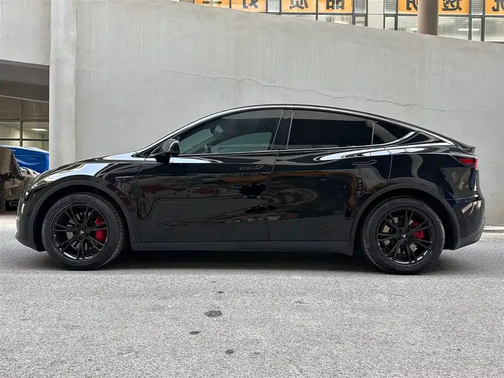 Tesla Model Y 2022 из CN, фото 10