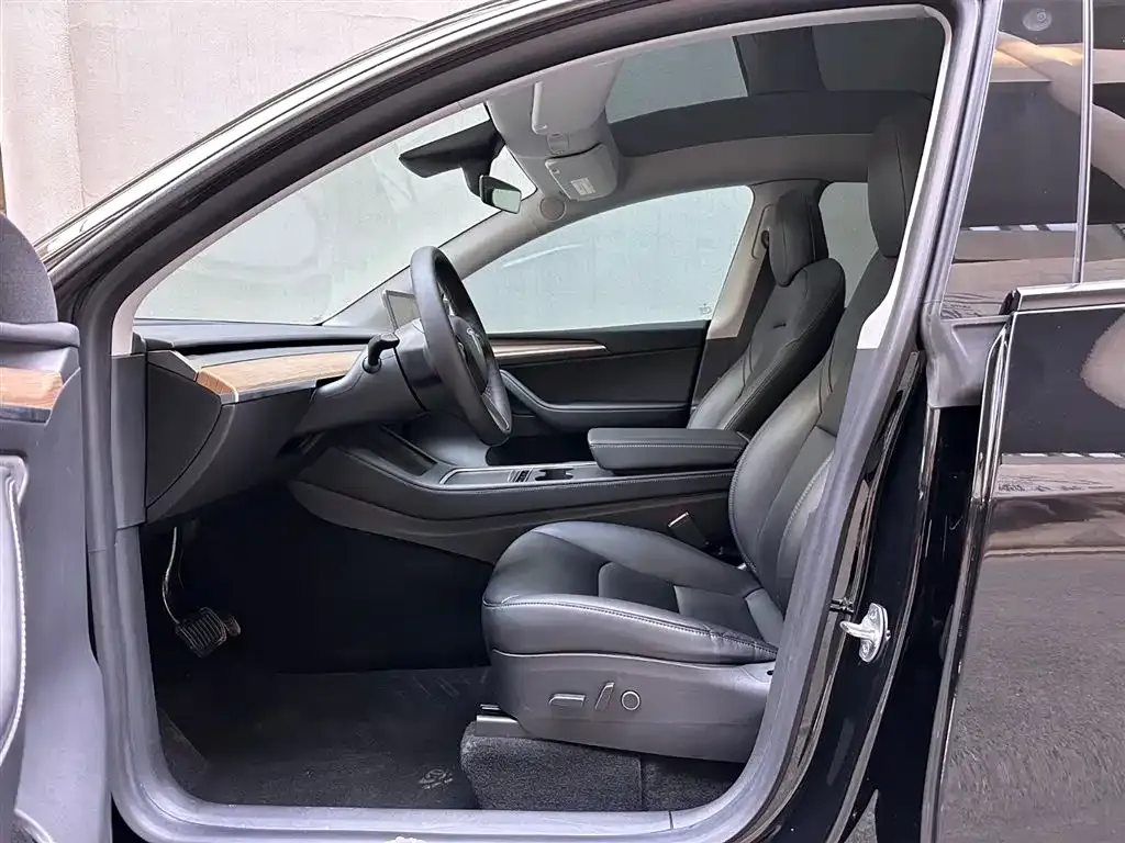 Tesla Model Y 2022 из CN, фото 2