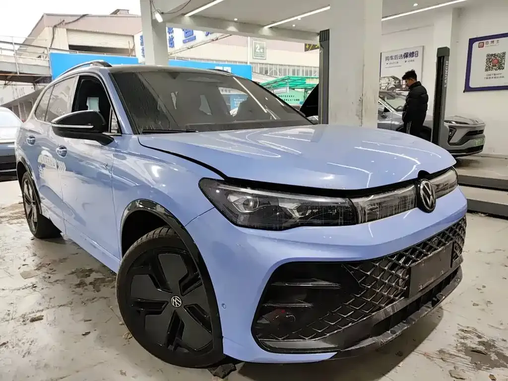 Volkswagen Tiguan L 2024 из CN, фото 8