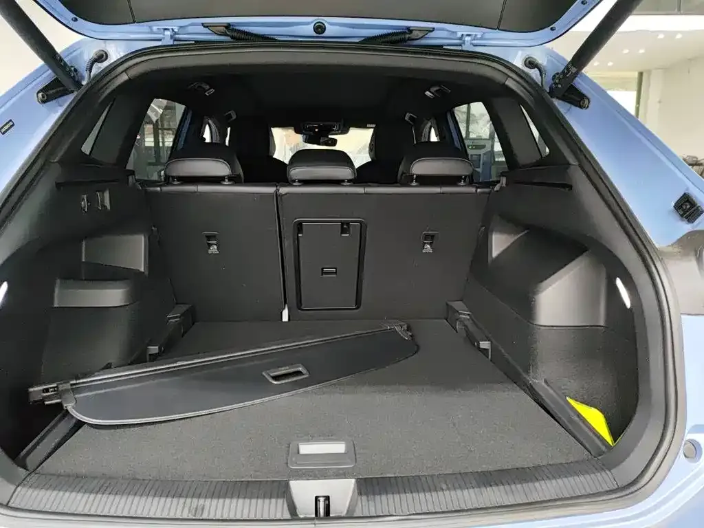 Volkswagen Tiguan L 2024 из CN, фото 7