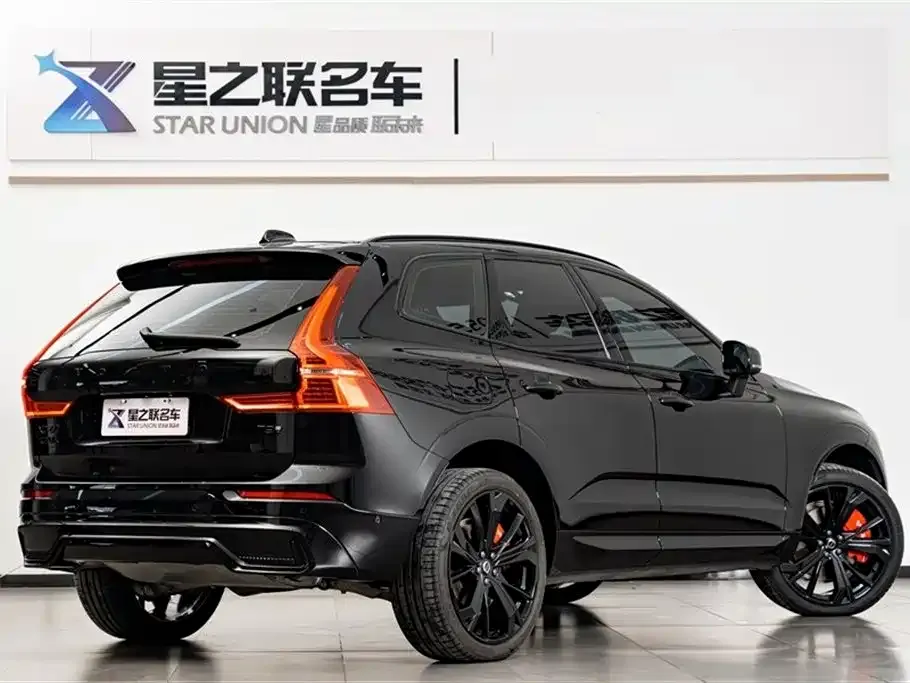 Volvo XC60 PHEV 2025 из CN, фото 3
