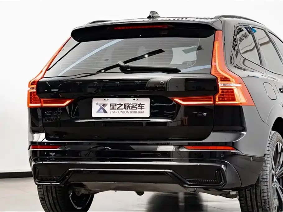 Volvo XC60 PHEV 2025 из CN, фото 5