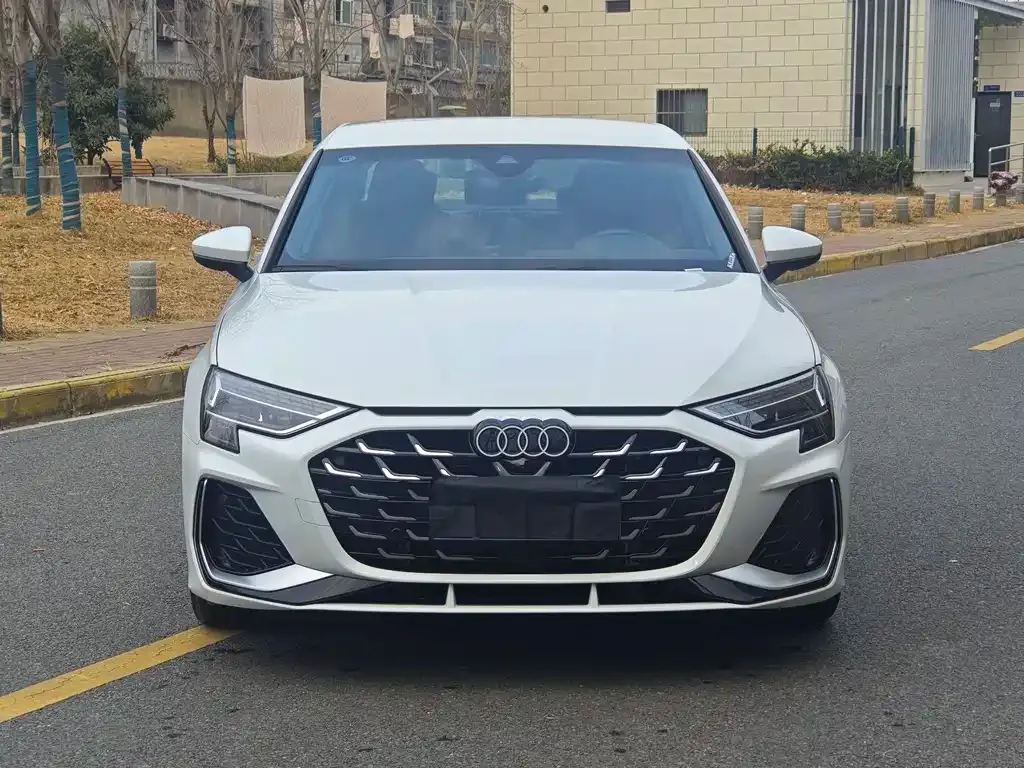 Audi A3 2025 из CN, фото 9