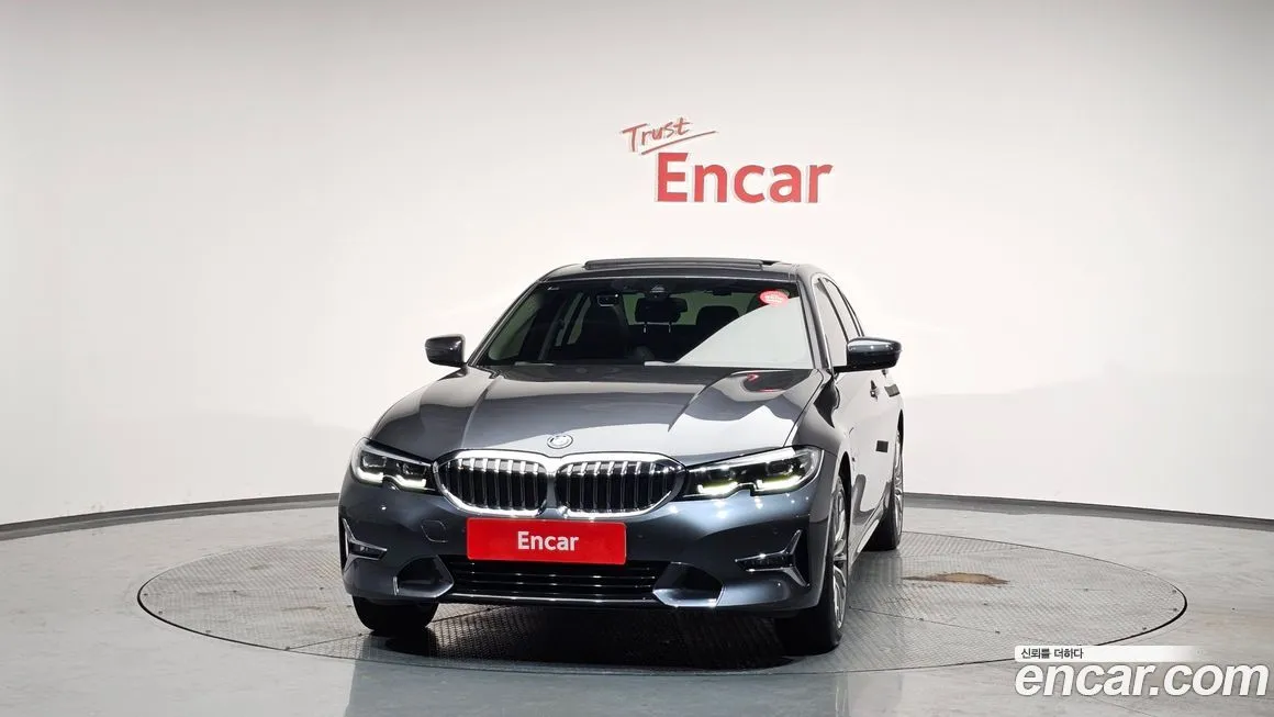 BMW 3-Series 2022 из KR, фото 3