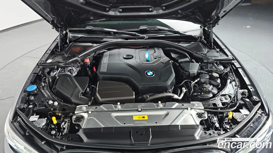 BMW 3-Series 2022 из KR, фото 10
