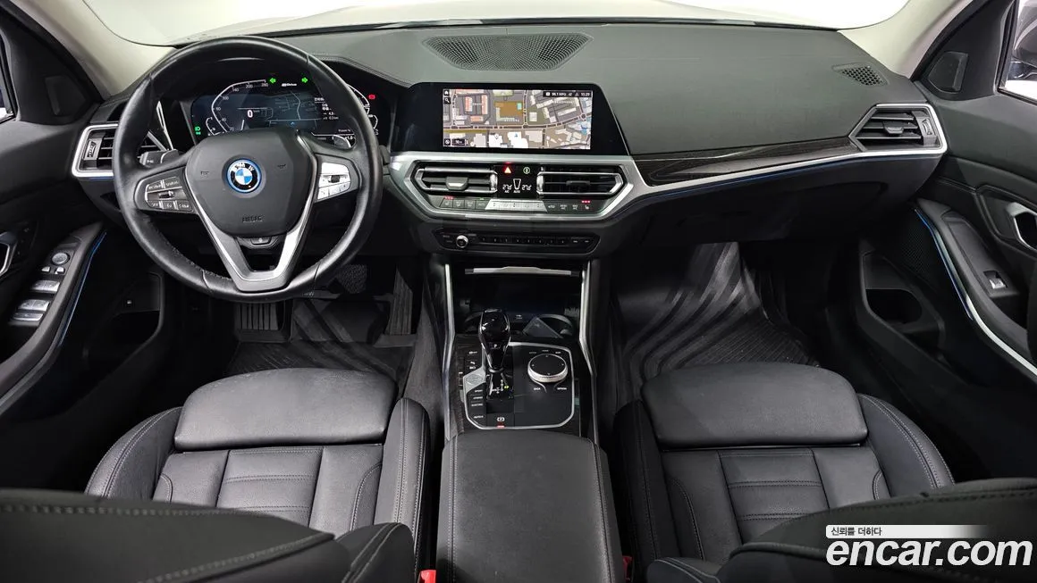 BMW 3-Series 2022 из KR, фото 8