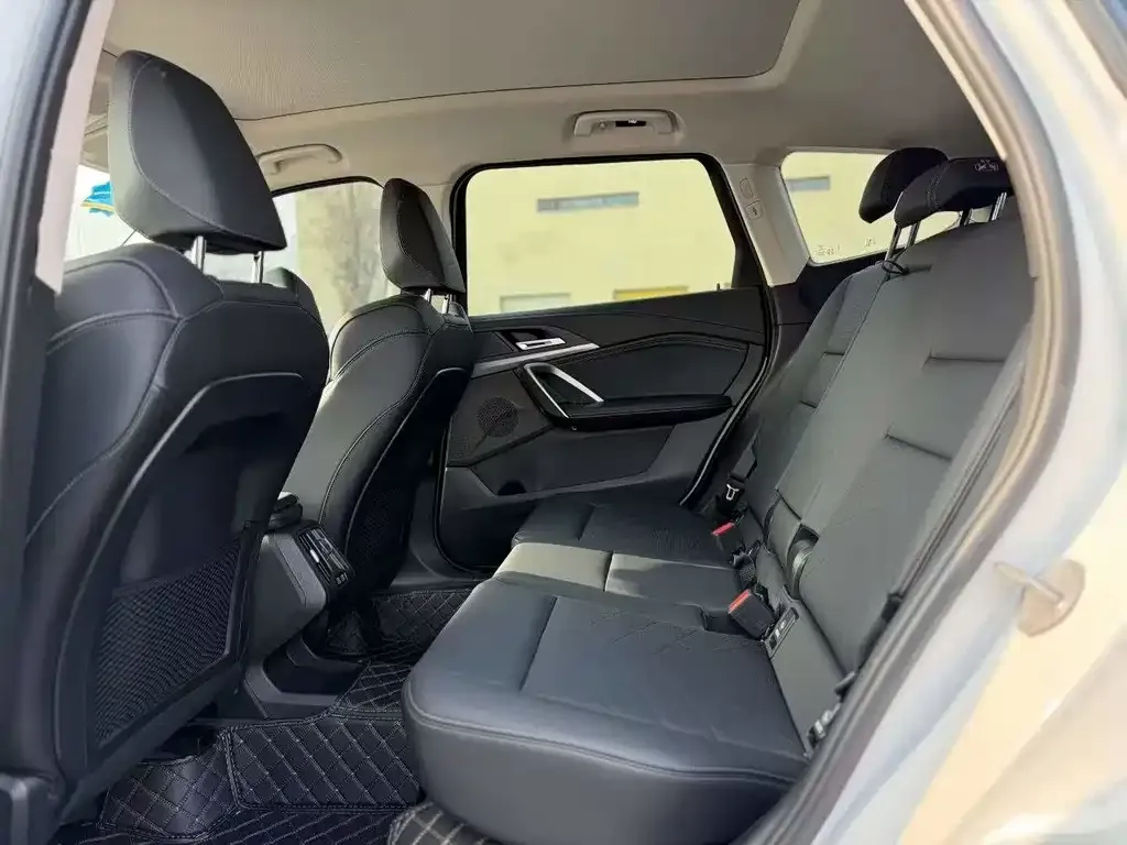 BMW X1 2023 из CN, фото 7