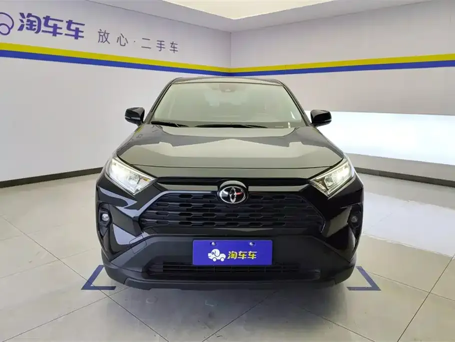 Toyota RAV4 2024 из CN, фото 2