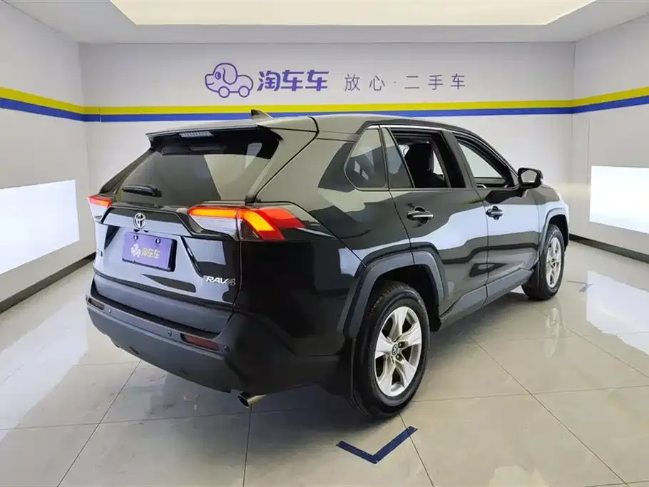 Toyota RAV4 2024 из CN, фото 8