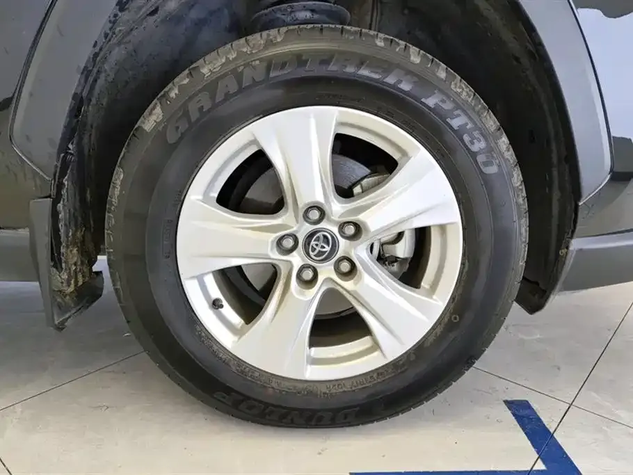 Toyota RAV4 2024 из CN, фото 3