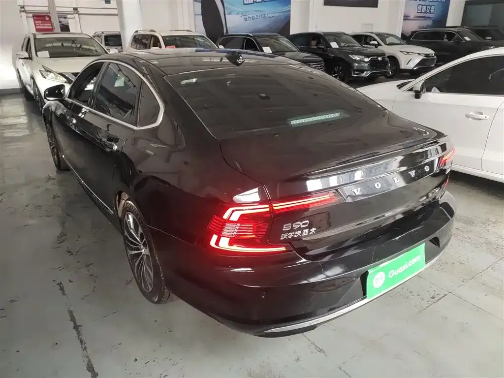 Volvo S90 2023 из CN, фото 2
