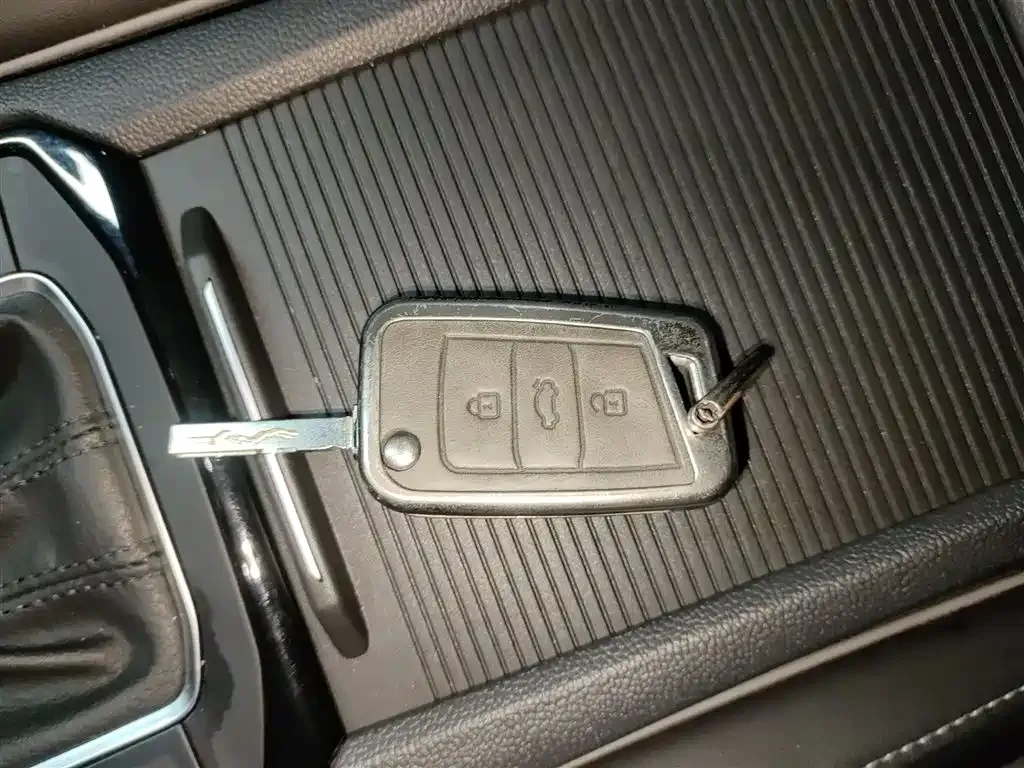 Volkswagen Sagitar 2024 из CN, фото 7