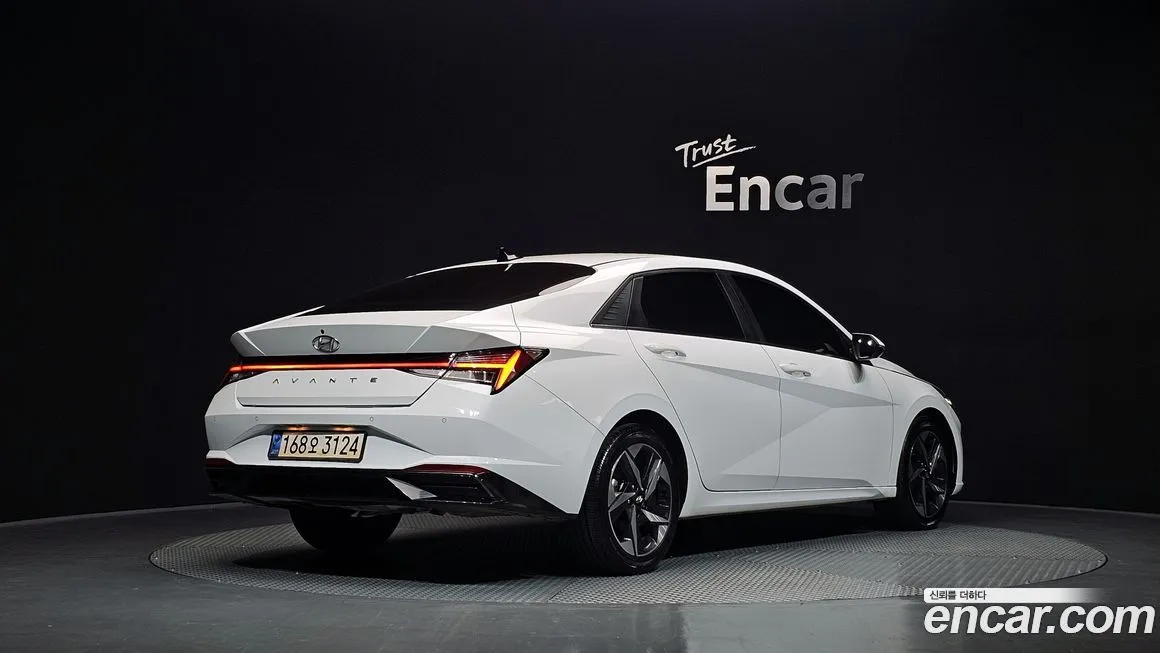 Hyundai AVANTE — фото 2