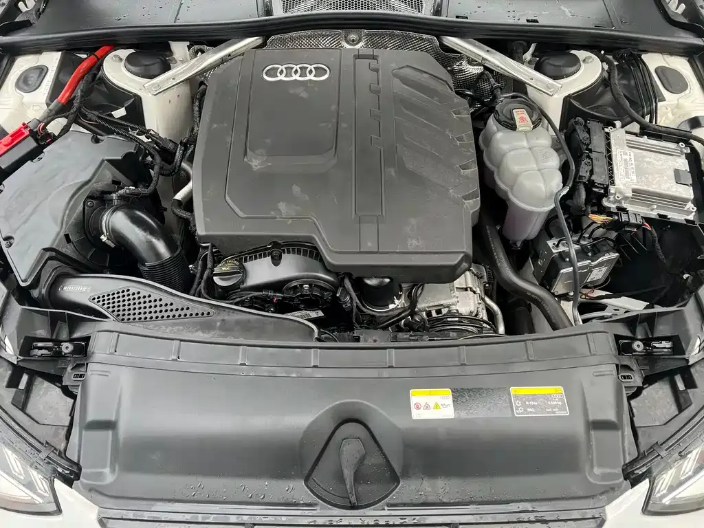Audi A4L 2023 из CN, фото 10