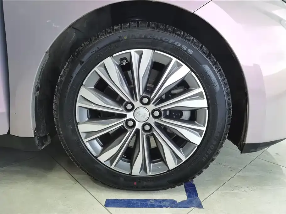 Hongqi E-QM5 2023 из CN, фото 2