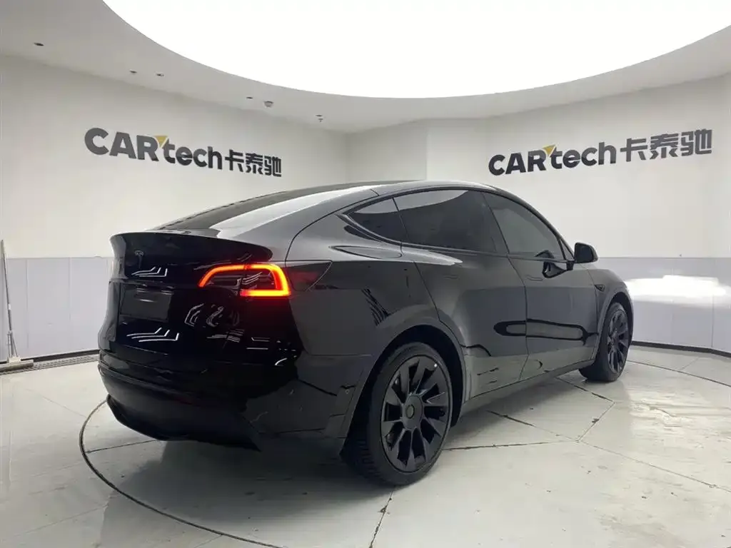 Tesla Model Y 2024 из CN, фото 10
