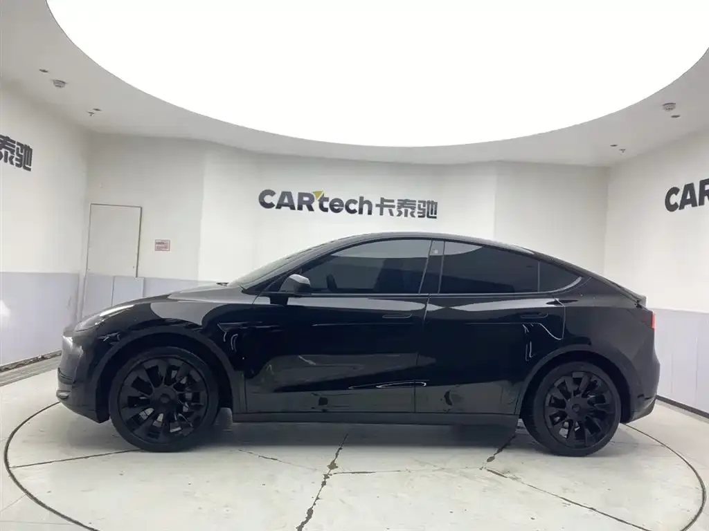 Tesla Model Y 2024 из CN, фото 6