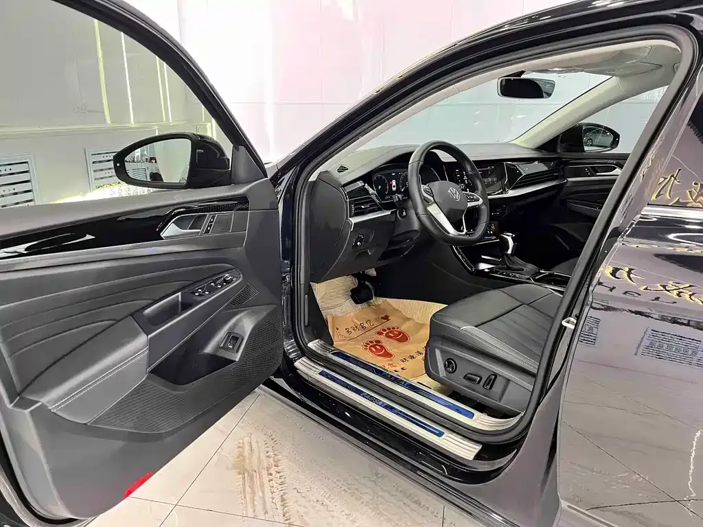 Volkswagen Passat 2022 из CN, фото 3