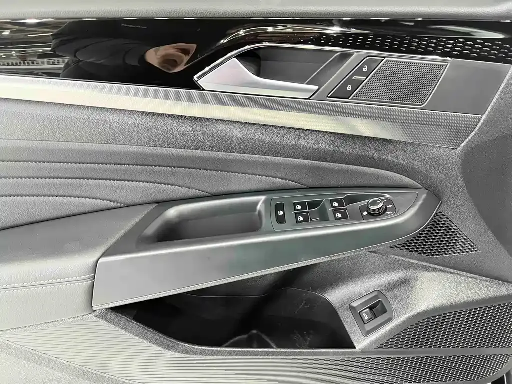 Volkswagen Passat 2022 из CN, фото 9