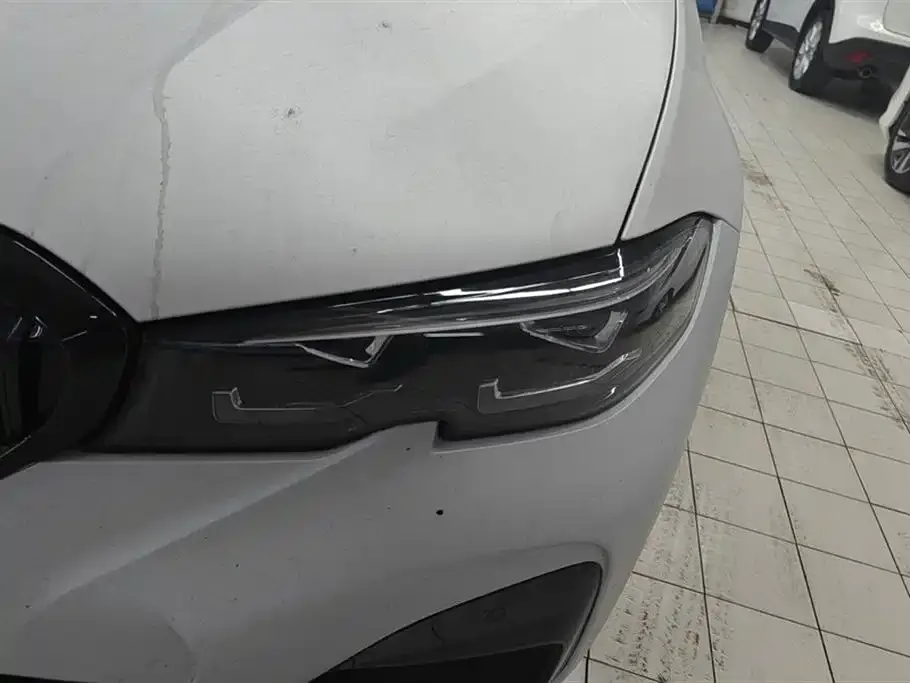 BMW 3 Series 2022 из CN, фото 2