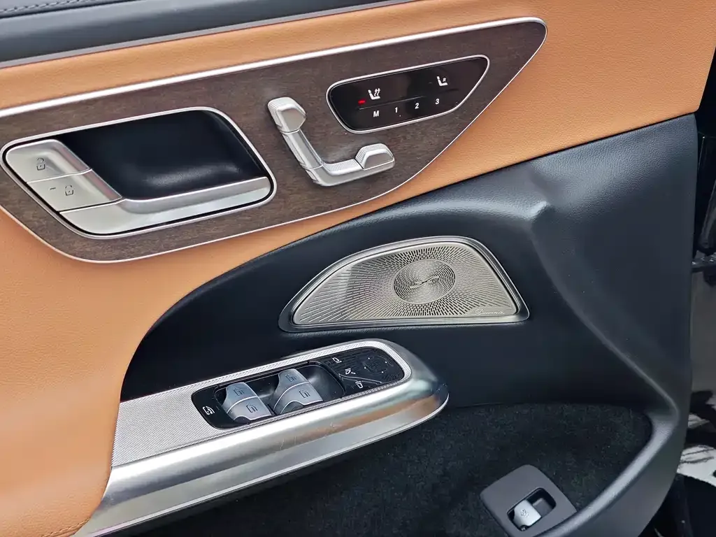 Mercedes-Benz E-Class 2024 из CN, фото 3